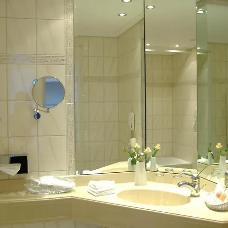 Altes Gymnasium 5*