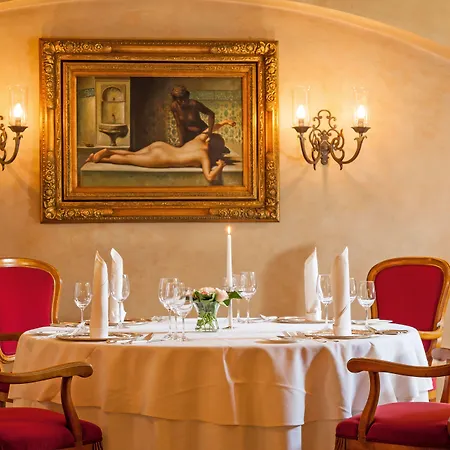 Altes Gymnasium Hotel 5*