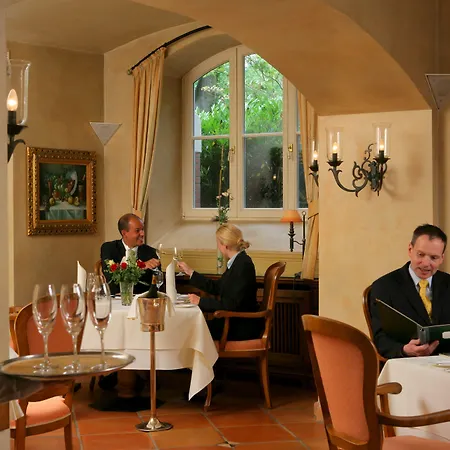 Hotel Altes Gymnasium Husum (Schleswig-Holstein)