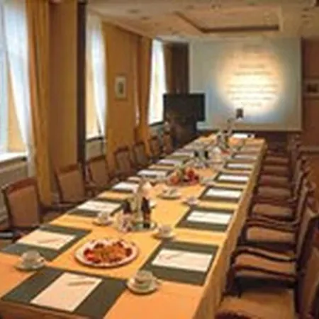 Hotel Altes Gymnasium 5*
