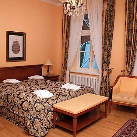 Szálloda Altes Gymnasium 5*
