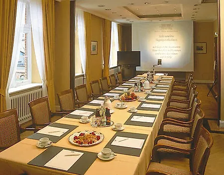 Altes Gymnasium 5* Хузум