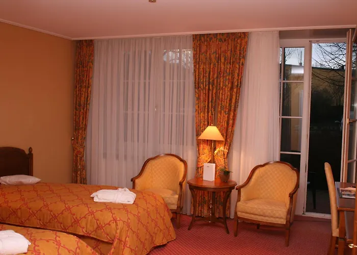 Altes Gymnasium 5* הוסום