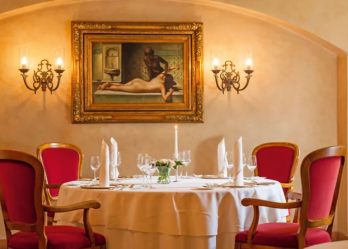 Altes Gymnasium מלון 5*