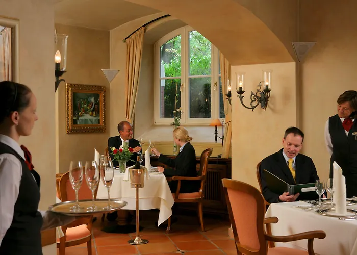 Hotel Altes Gymnasium Husum (Schleswig-Holstein)