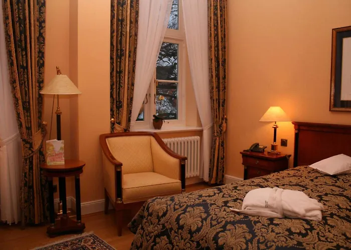 Altes Gymnasium 5* הוסום