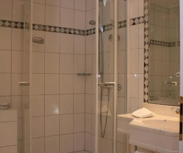 מלון Altes Gymnasium הוסום